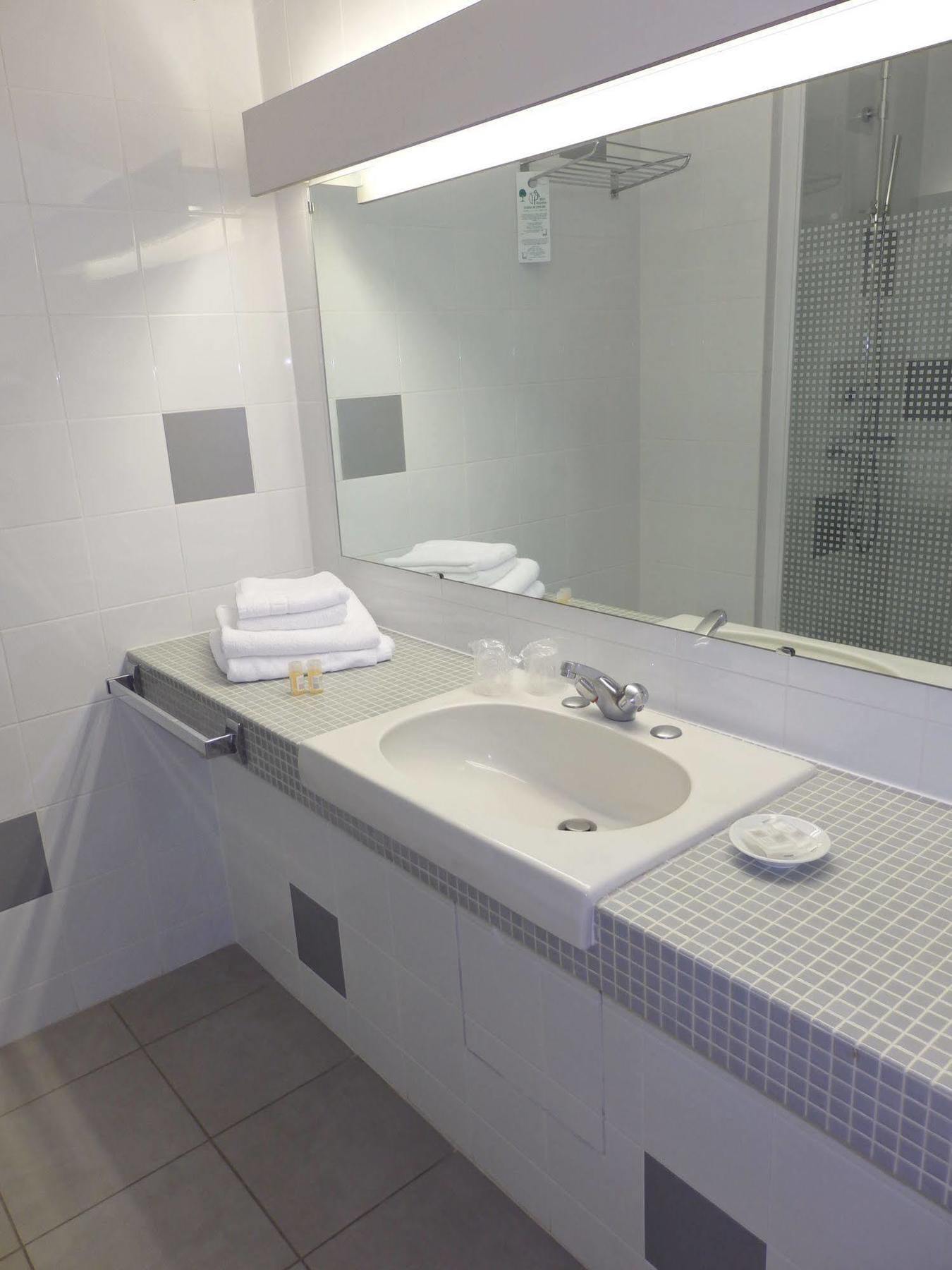 Hotel Royal Vezere Льо Бюг Екстериор снимка