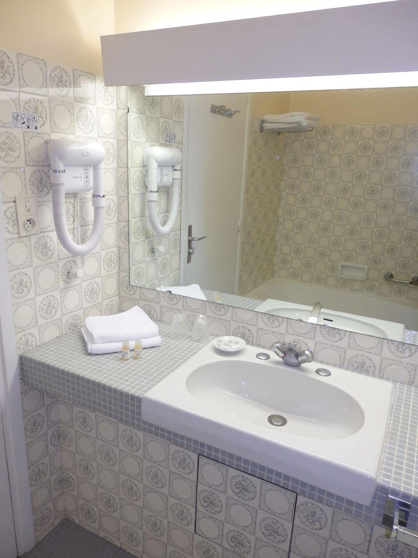 Hotel Royal Vezere Льо Бюг Екстериор снимка